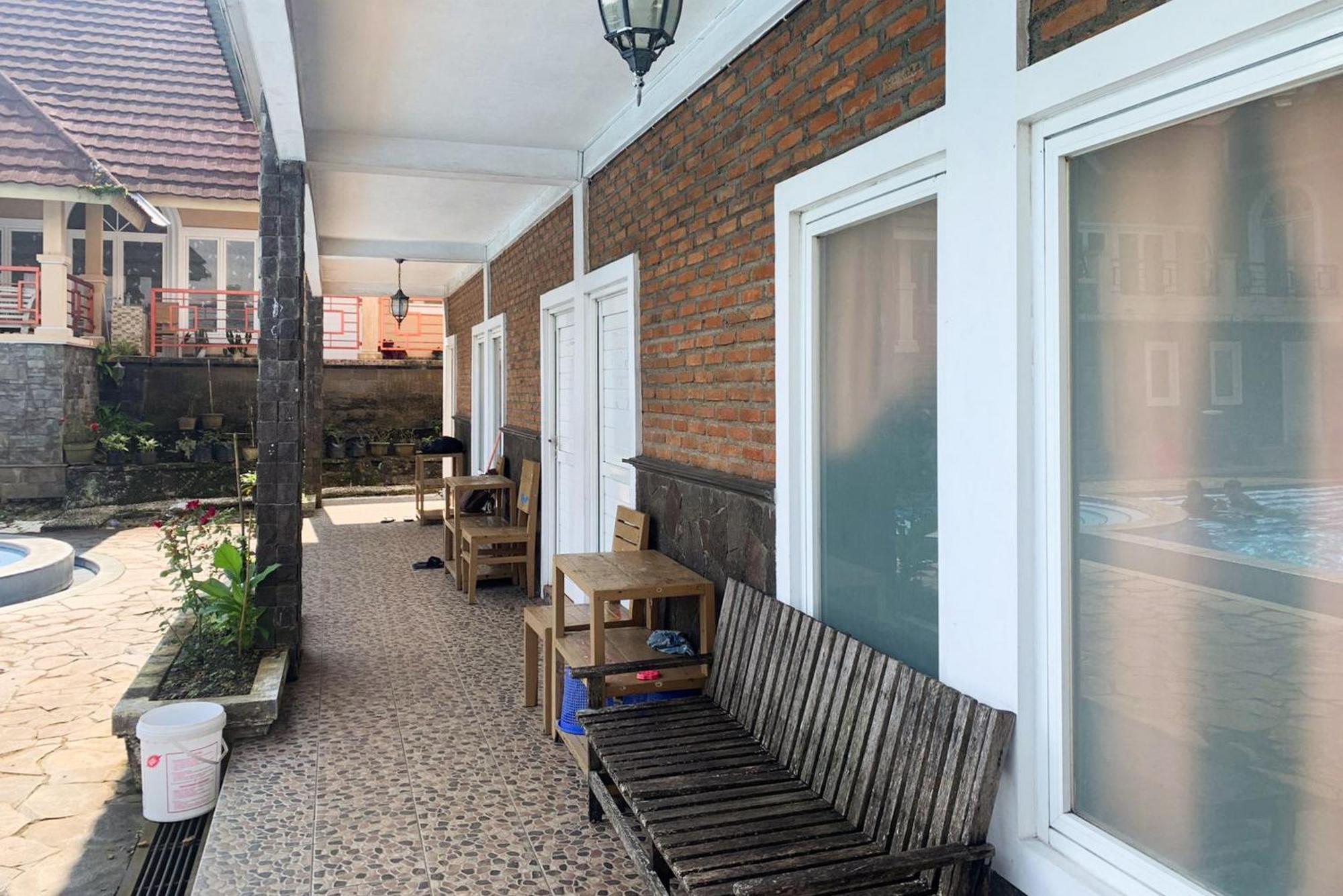 Urbanview Hotel Villa Q Gisting Bandjarnegeri Kültér fotó