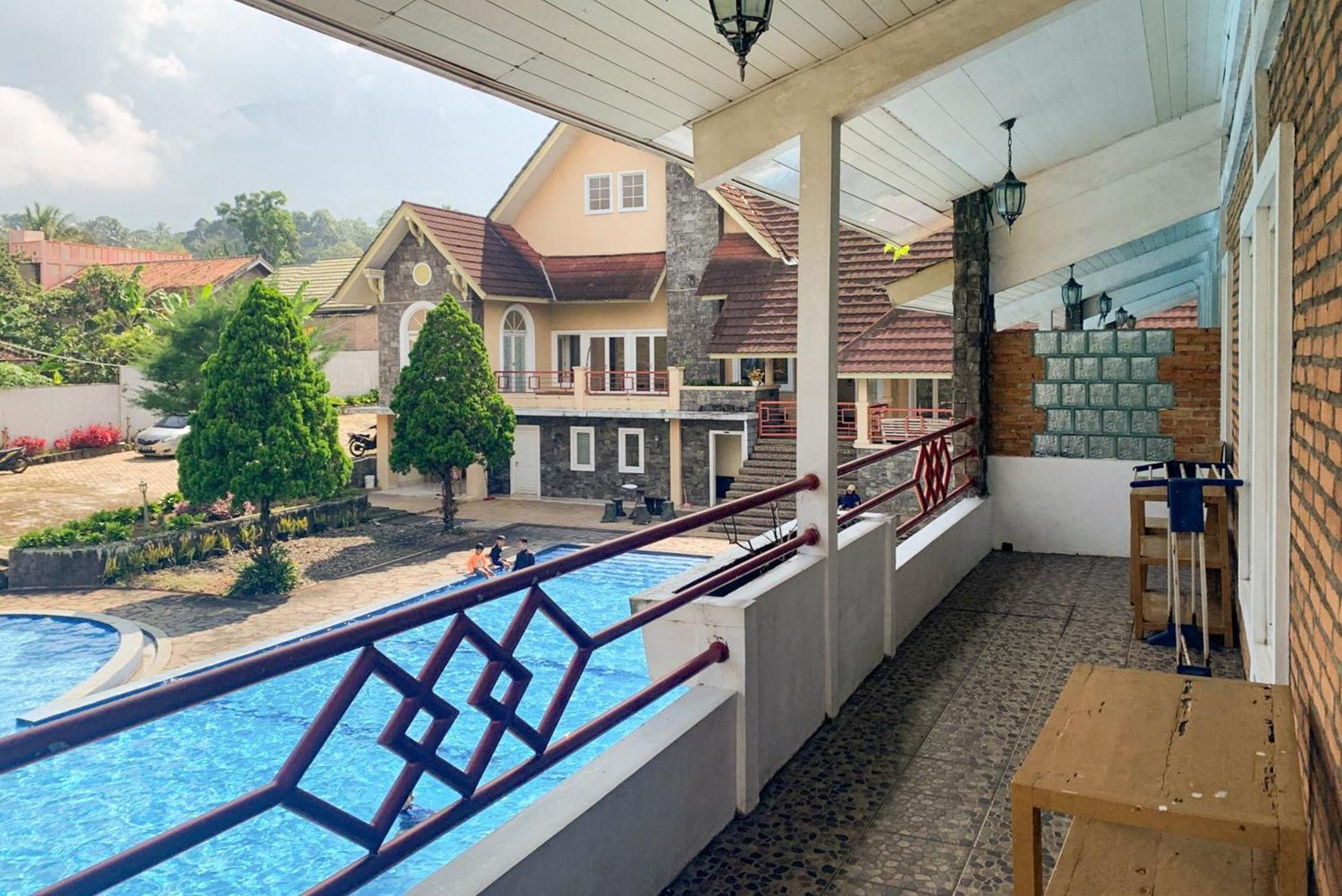 Urbanview Hotel Villa Q Gisting Bandjarnegeri Kültér fotó
