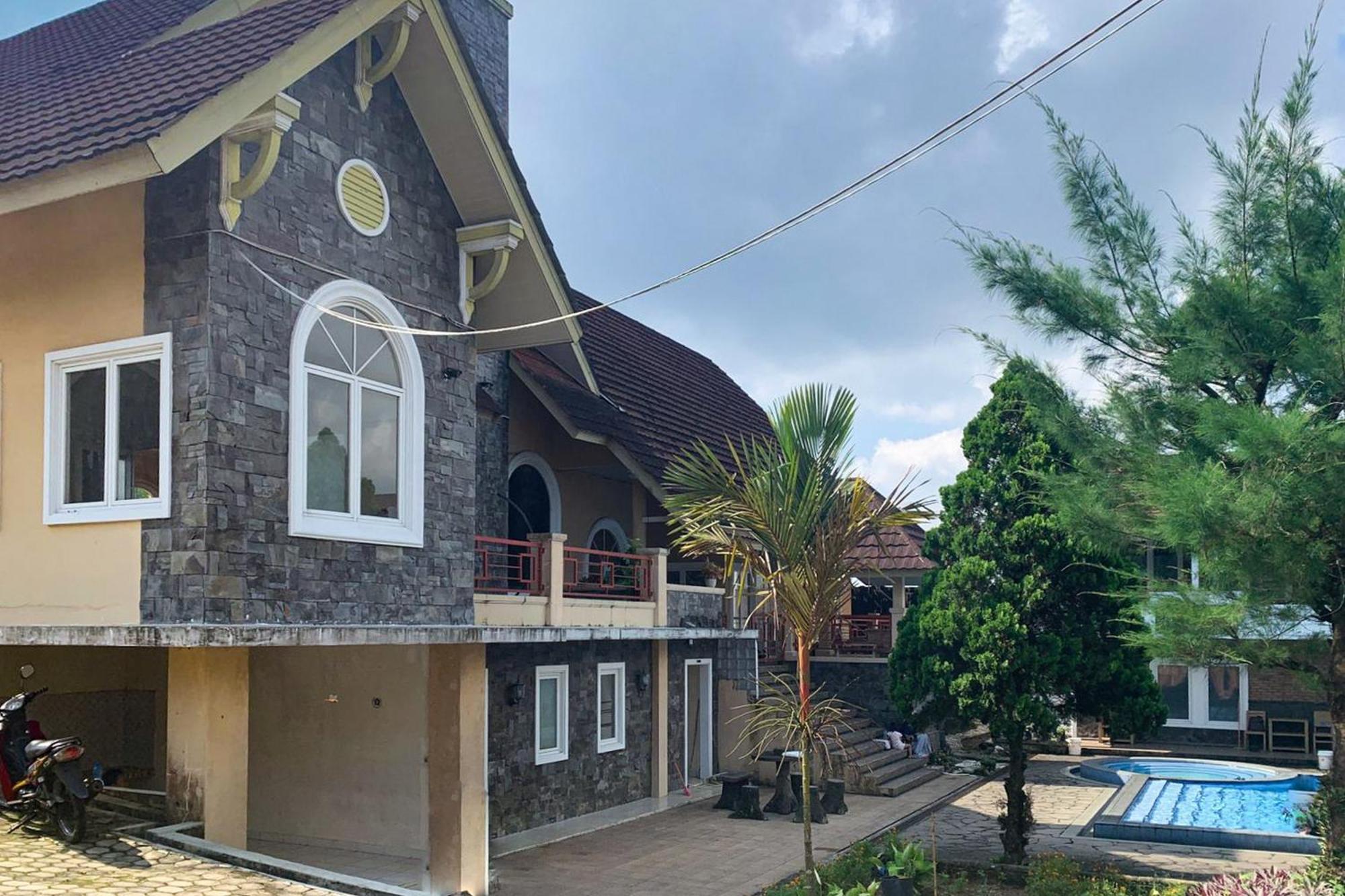 Urbanview Hotel Villa Q Gisting Bandjarnegeri Kültér fotó